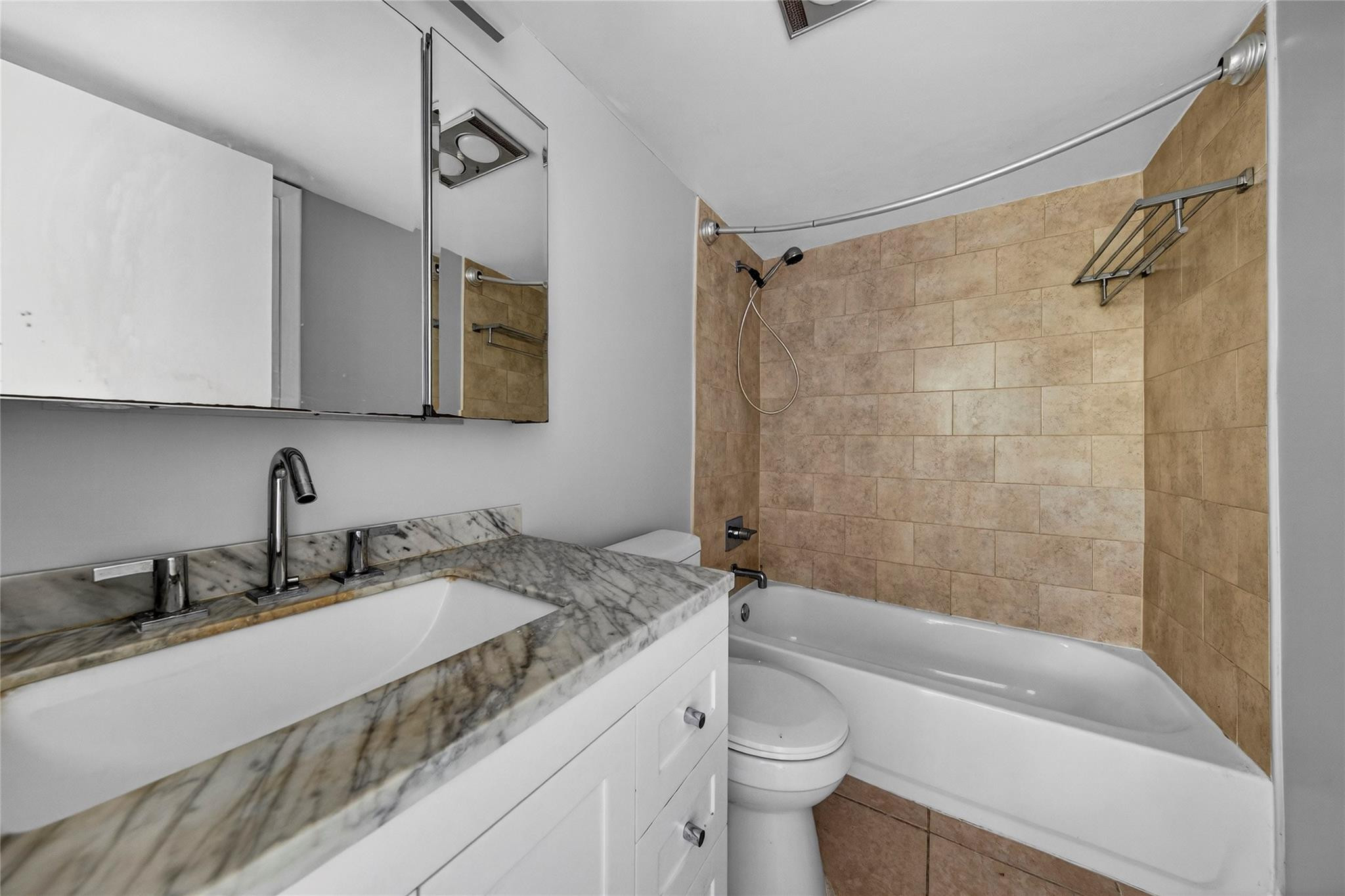 1900 NE 8th Court 308