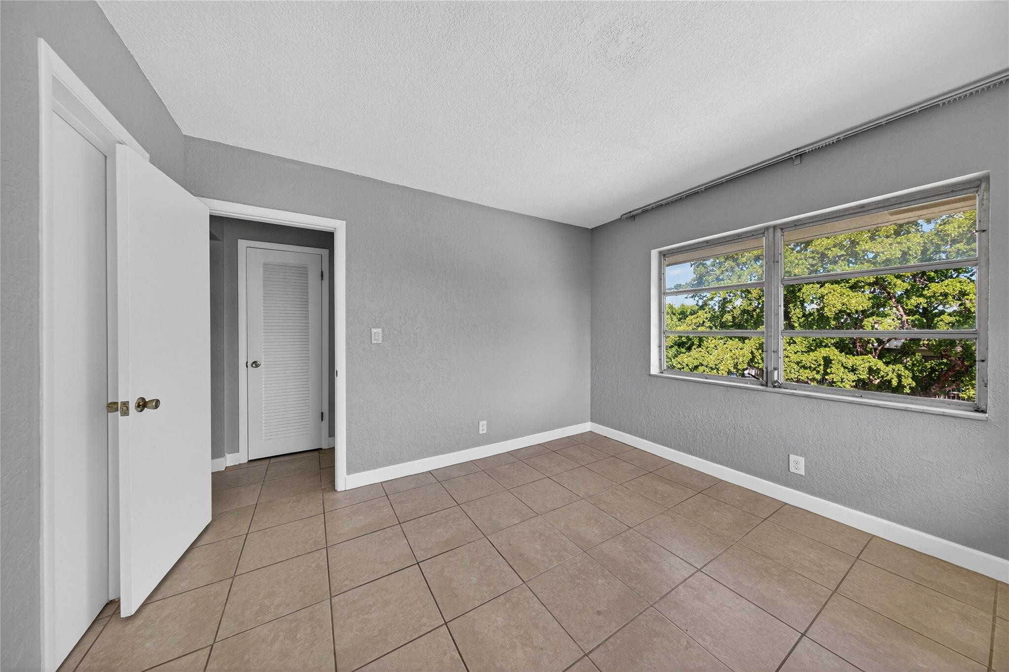 1900 NE 8th Court 308