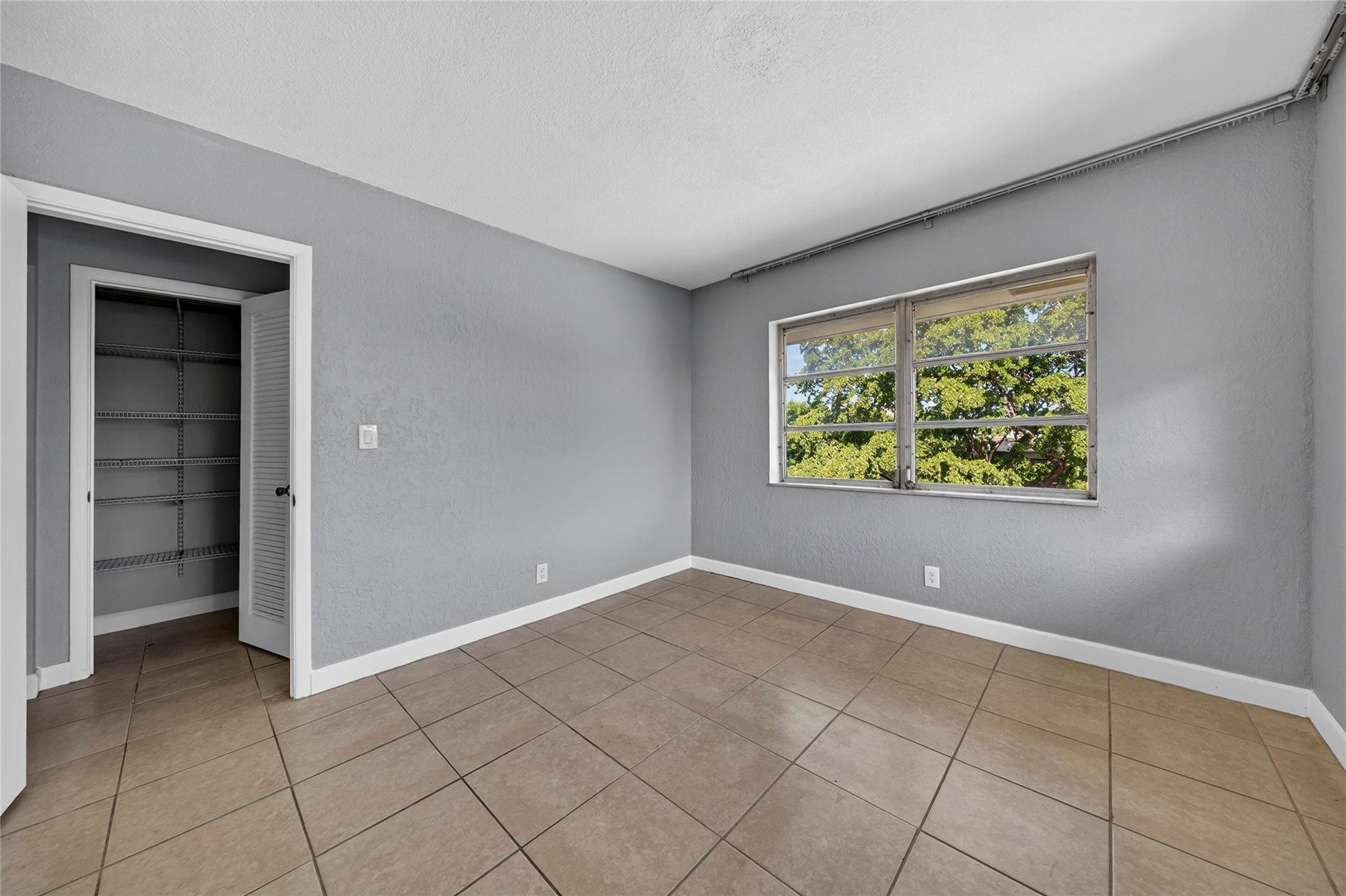 1900 NE 8th Court 308