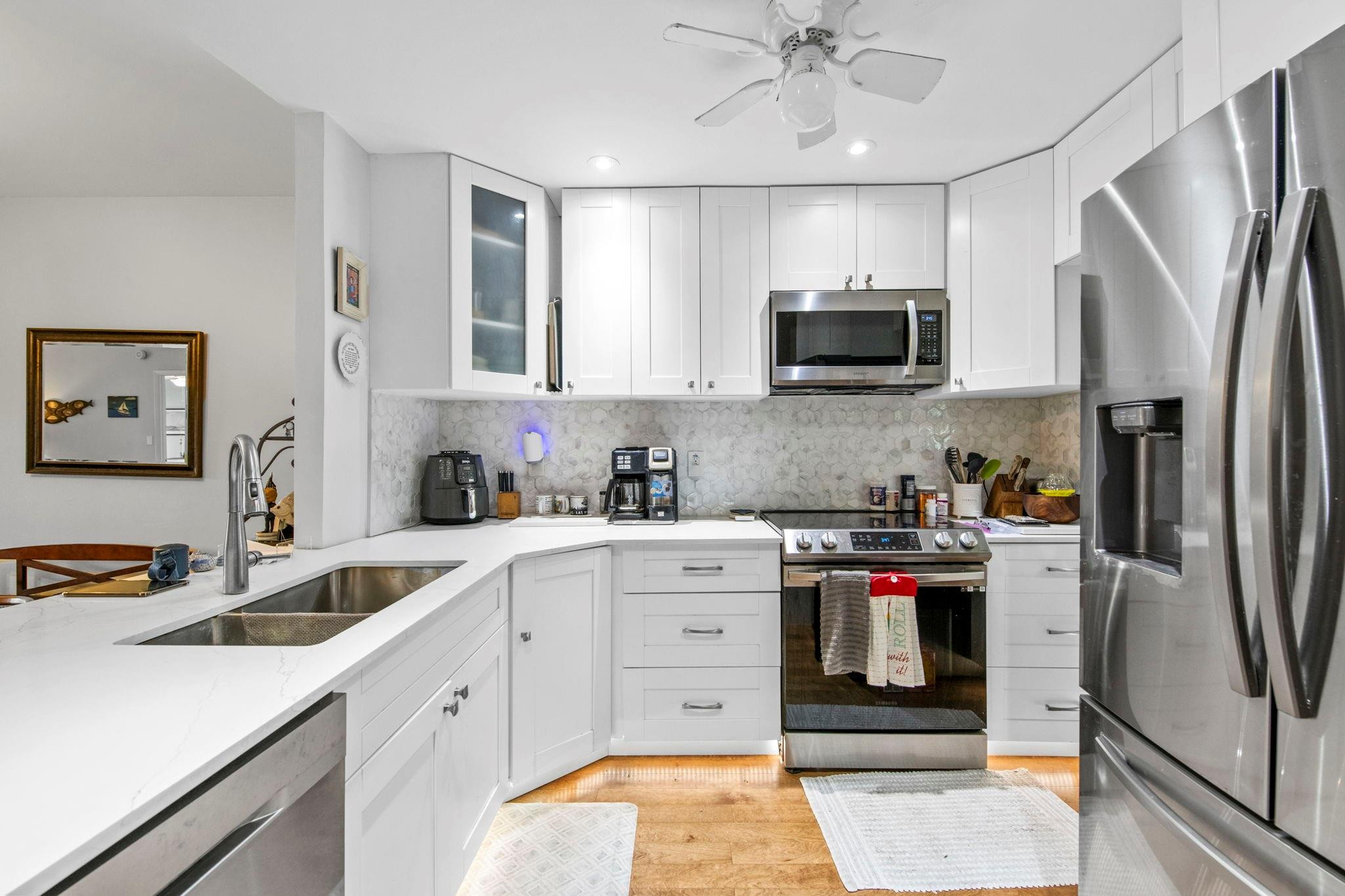 1319 E Hillsboro Boulevard 111