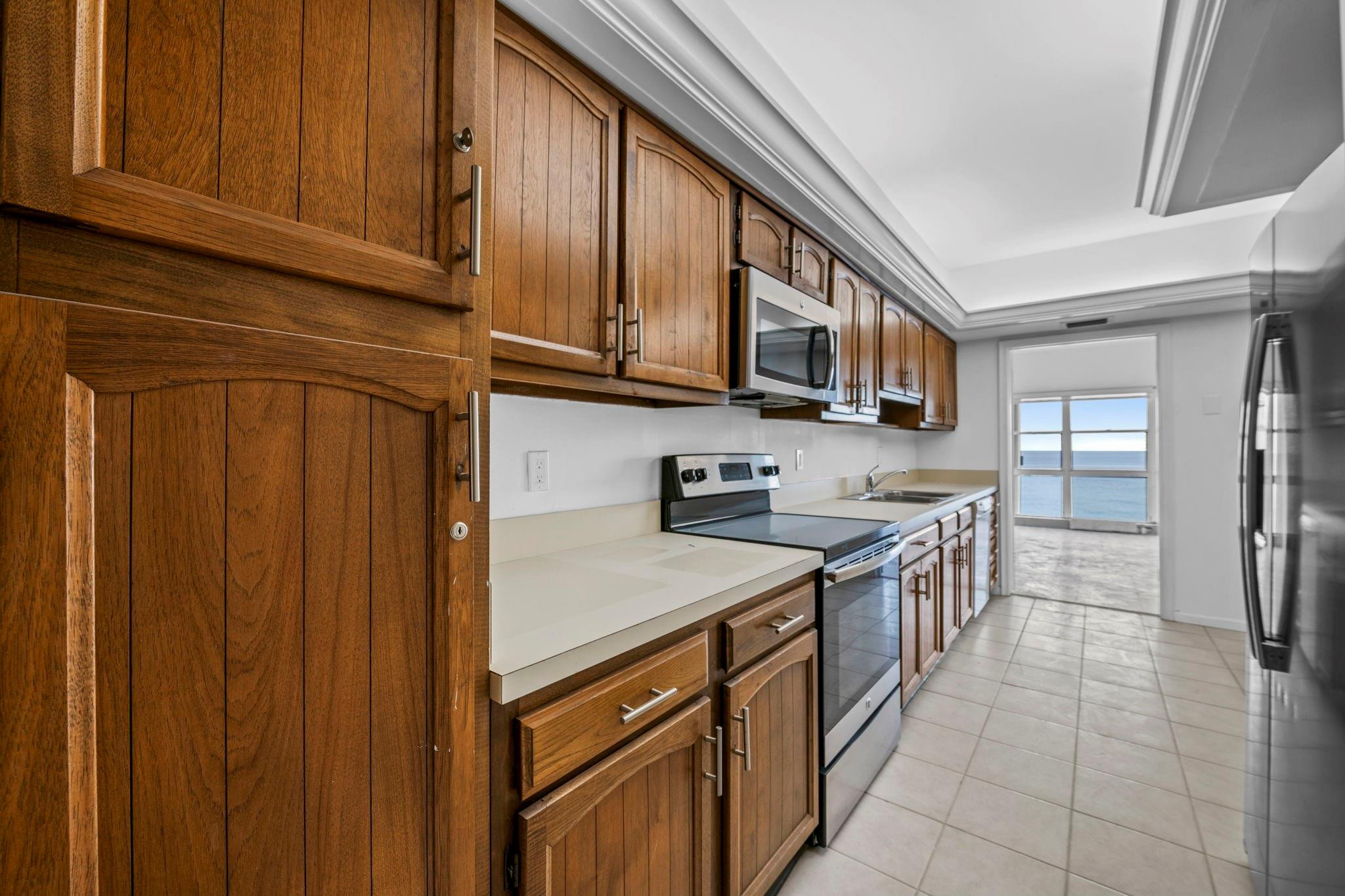 5100 N Ocean Boulevard 1713, Lauderdale-By-The-Sea Unit: 1713