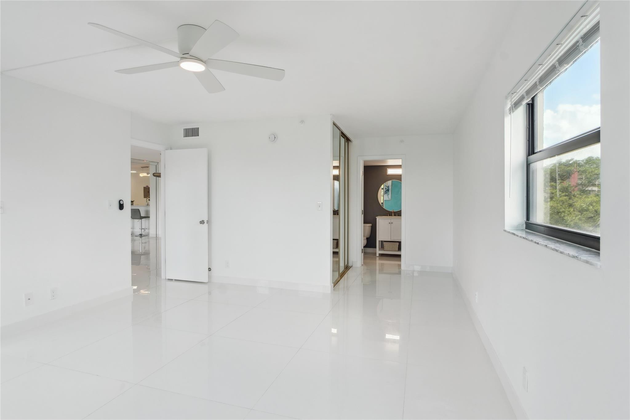 2205 S Cypress Bend Drive 501