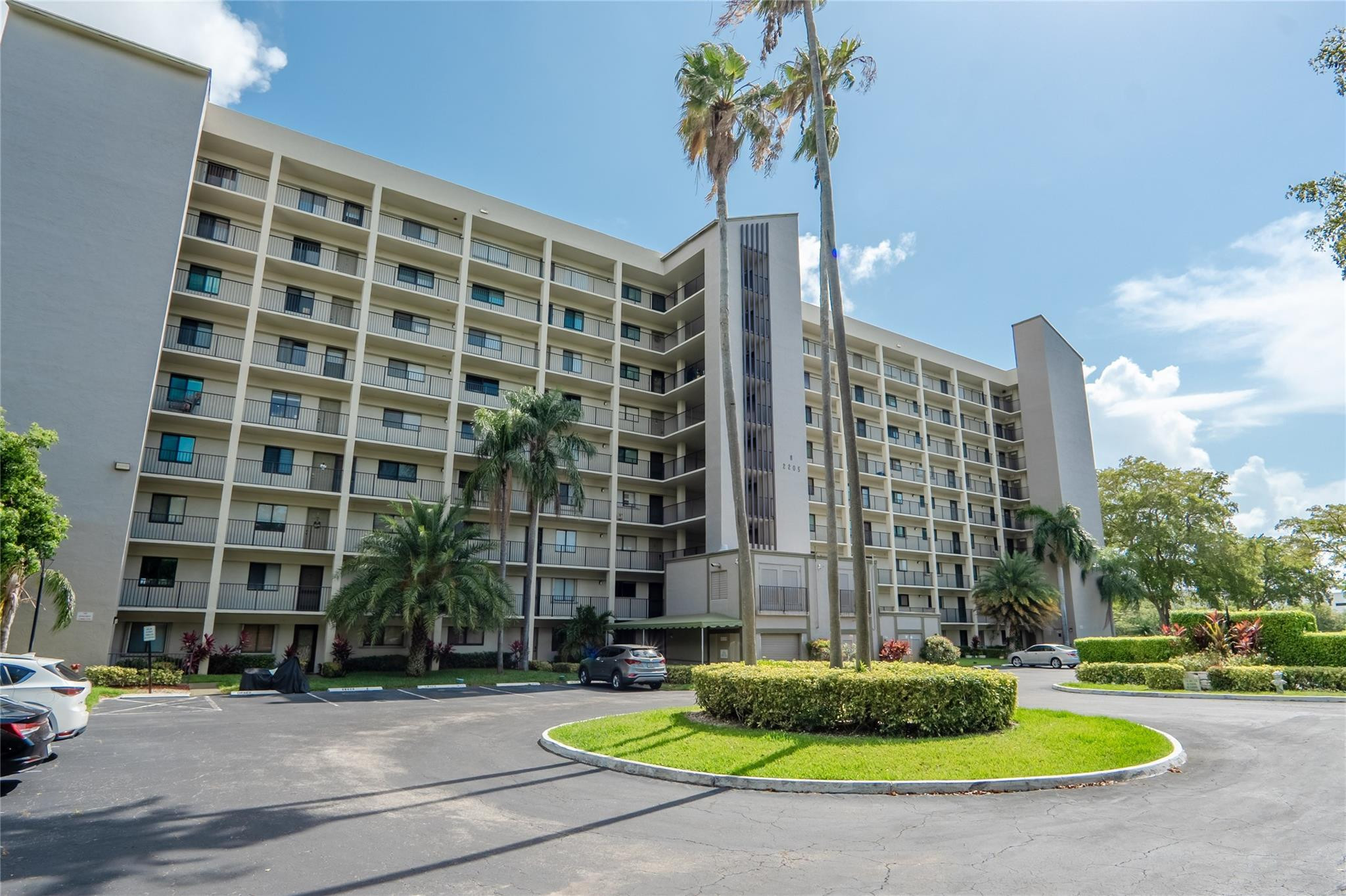 2205 S Cypress Bend Drive 501