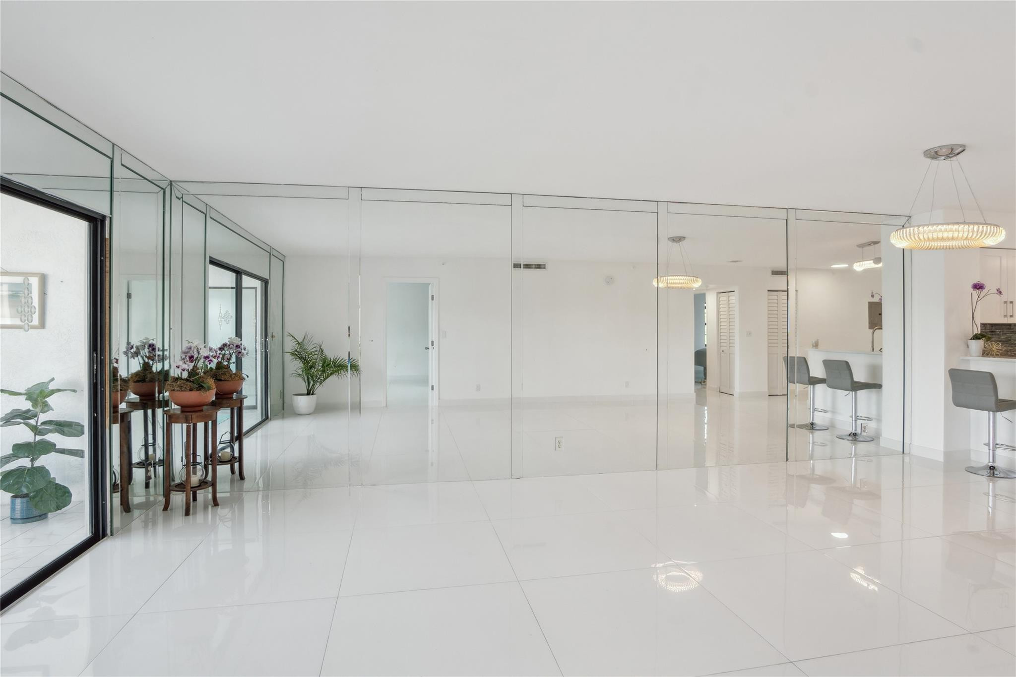 2205 S Cypress Bend Drive 501