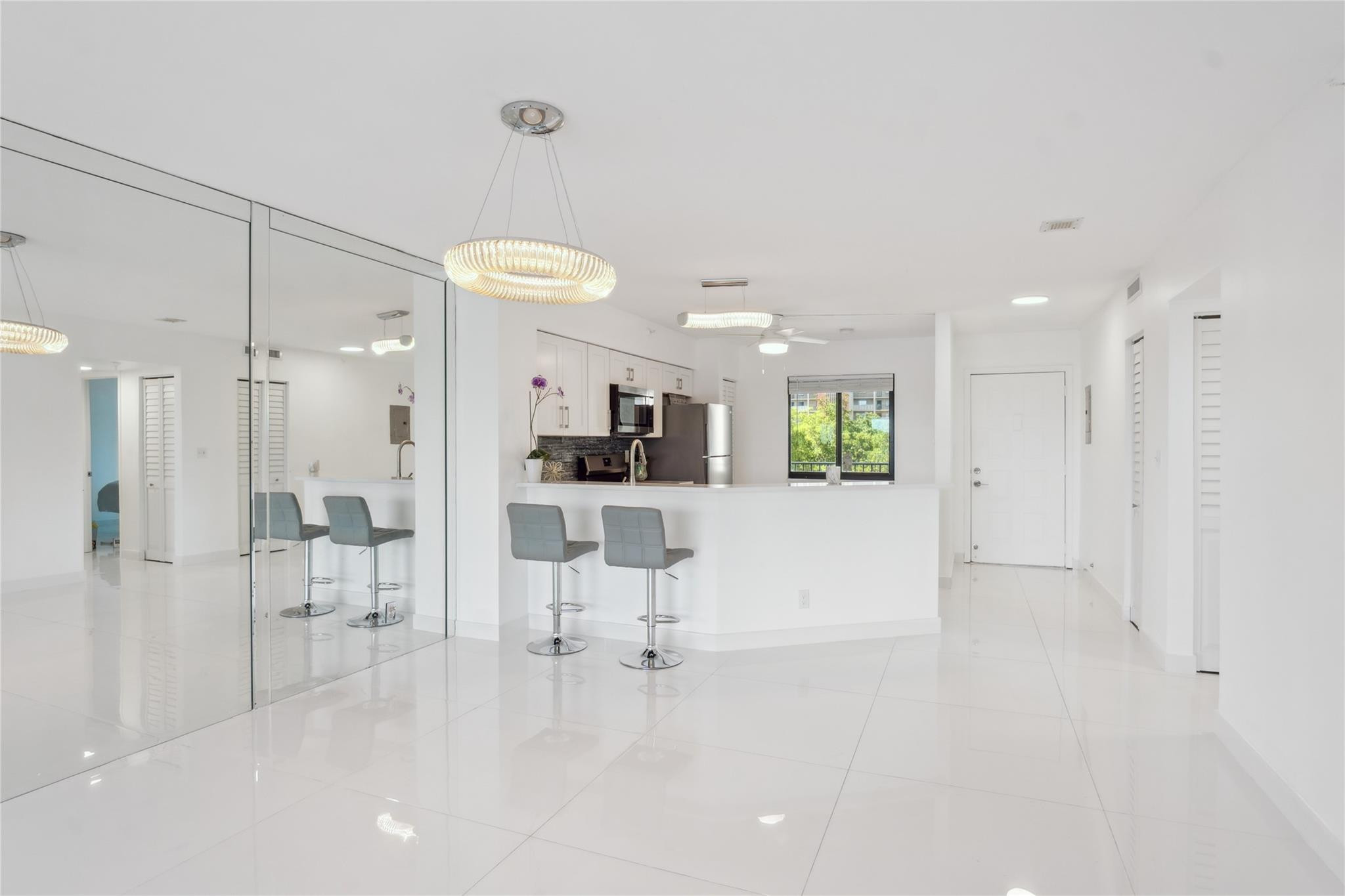 2205 S Cypress Bend Drive 501