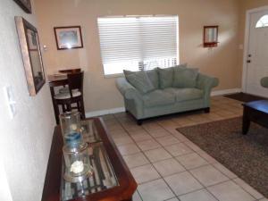 1217 NE 4 Street A-B