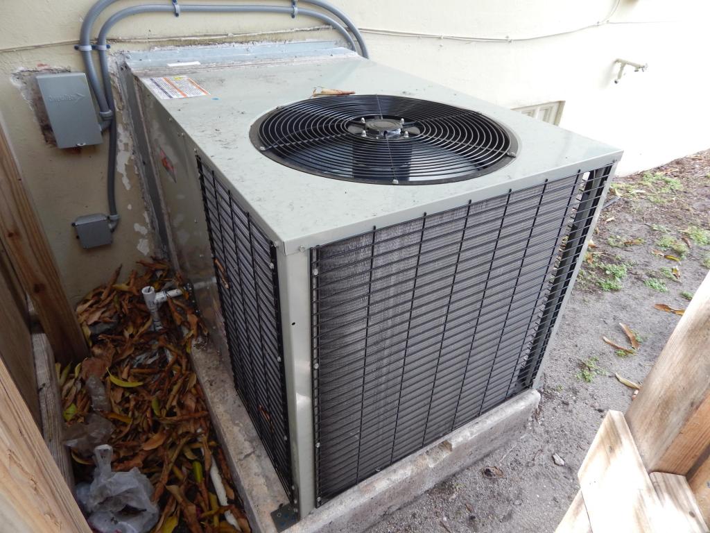 234 NE Wavecrest Way