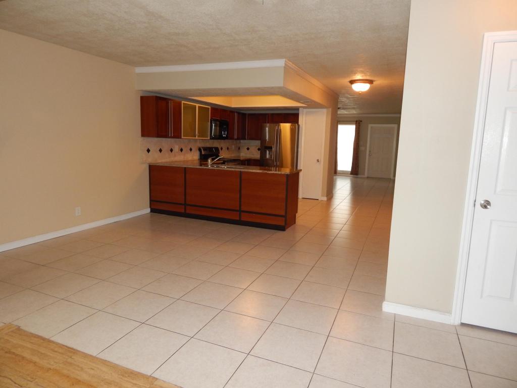 234 NE Wavecrest Way