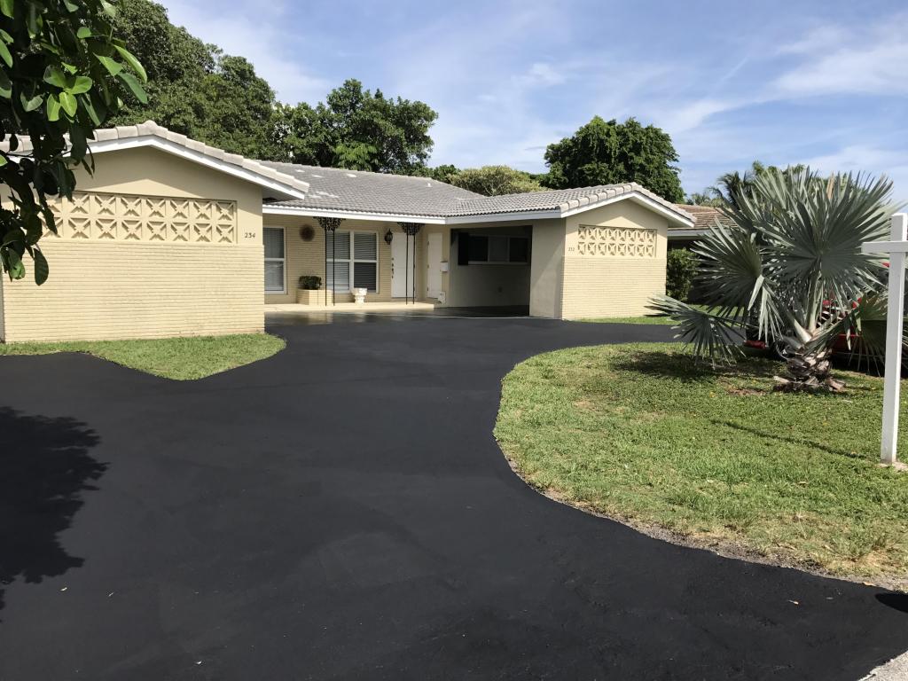 234 NE Wavecrest Way