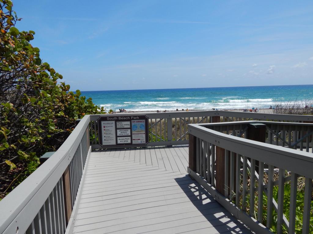 234 NE Wavecrest Way