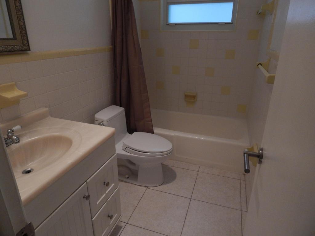 234 NE Wavecrest Way