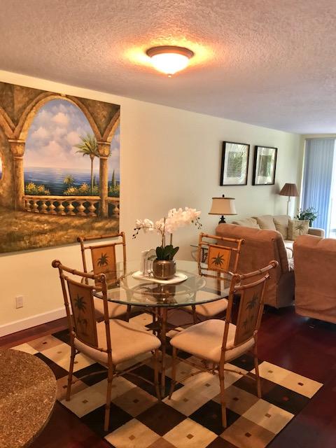 621 E Woolbright Road B303