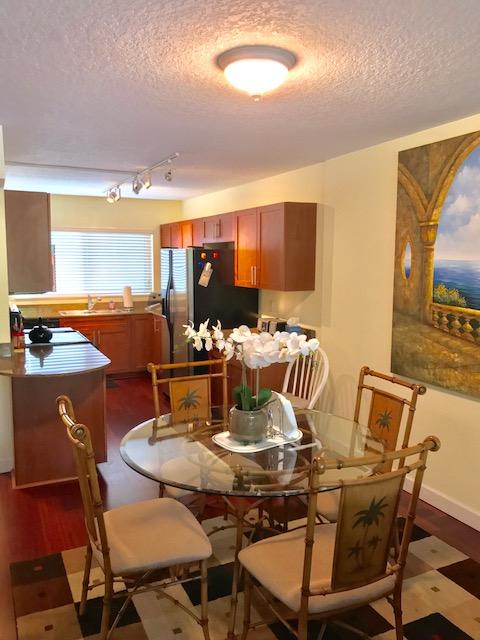 621 E Woolbright Road B303