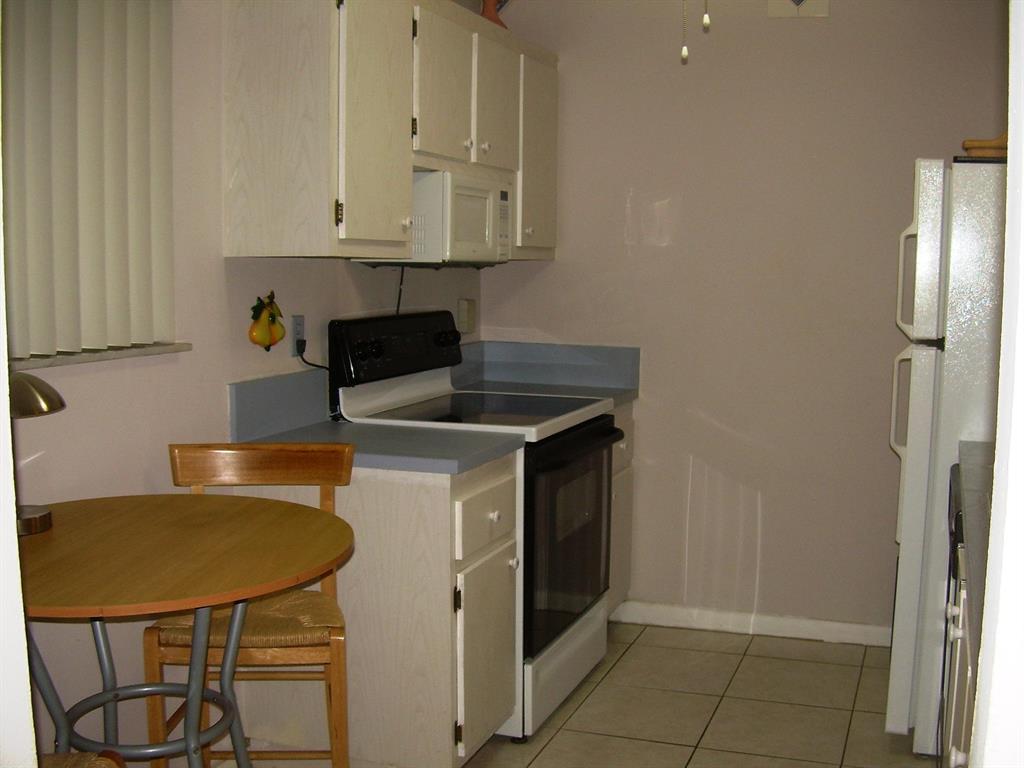 130 NW 70th Street 1020