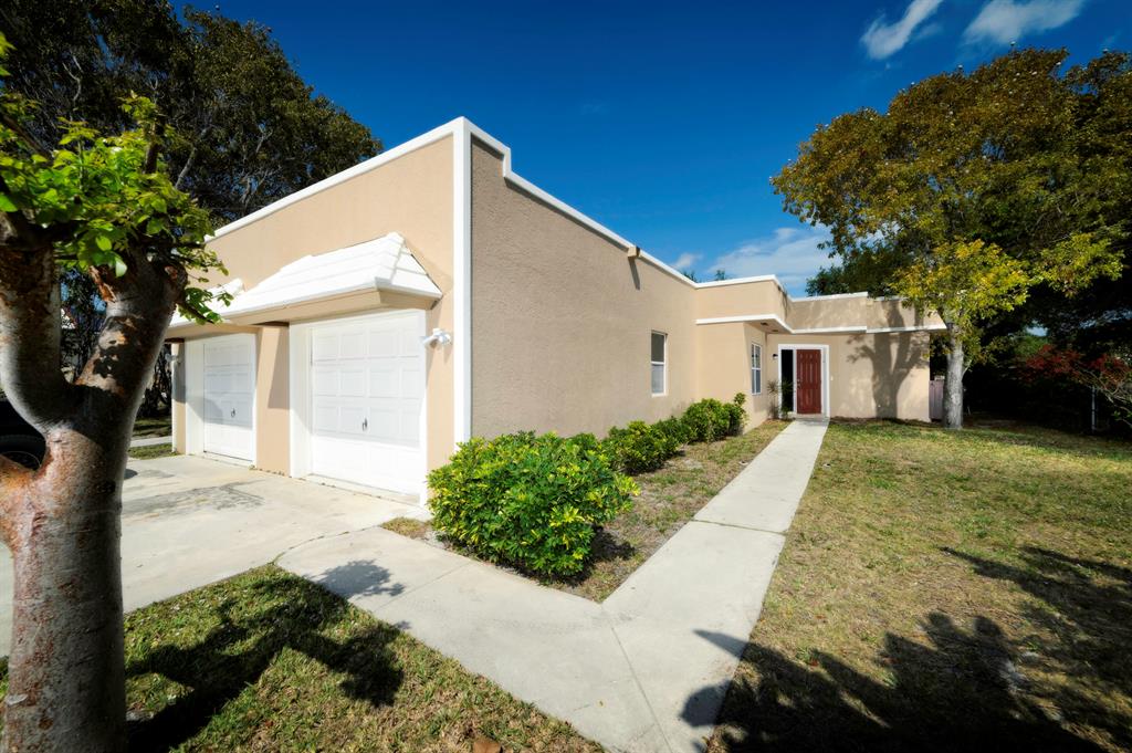 667 Ipswich Street 667