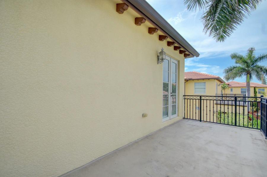 81 Via Poinciana Street