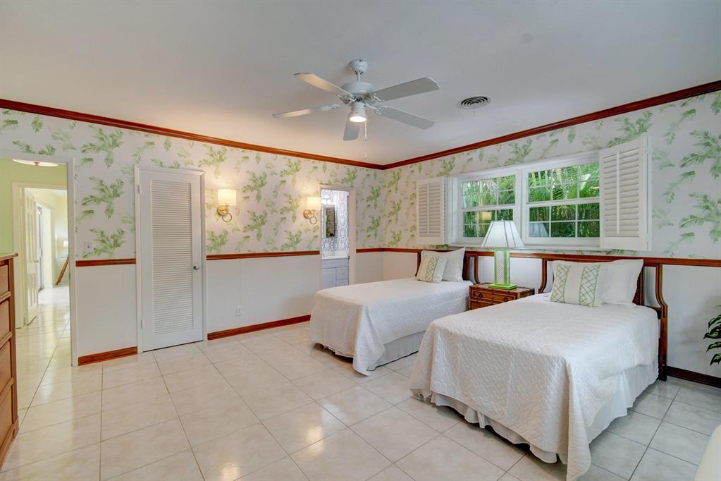 1117 Beach Drive