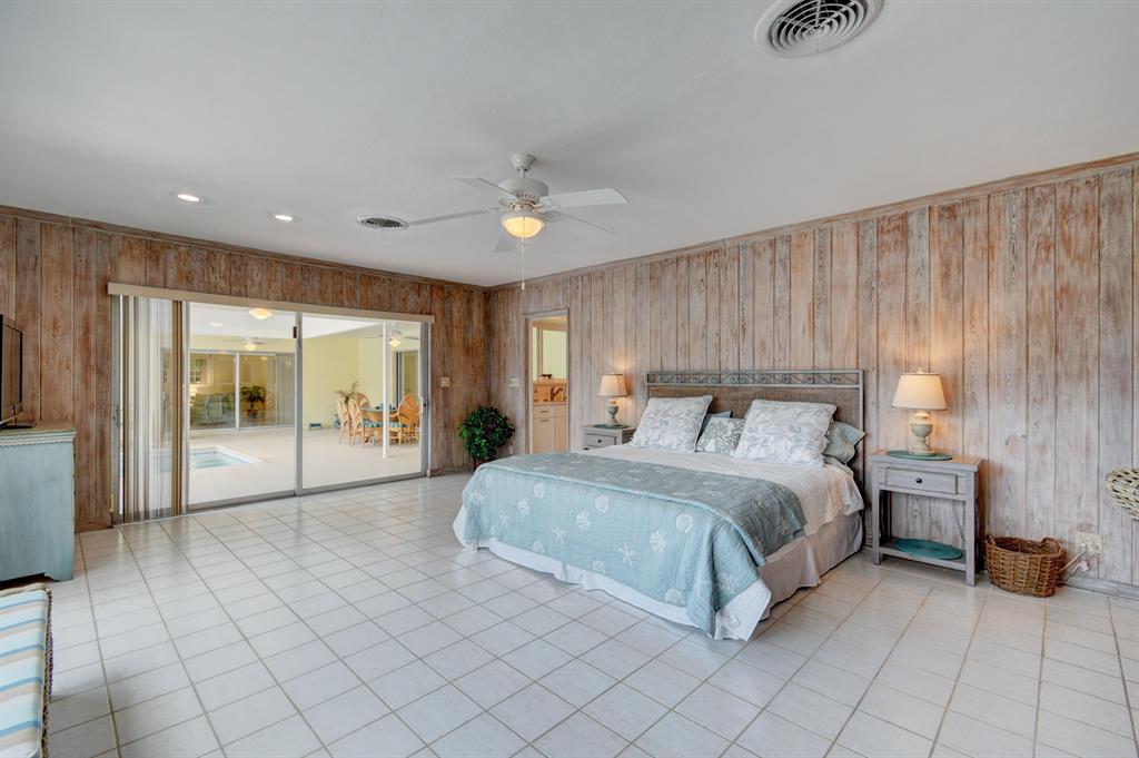 1117 Beach Drive