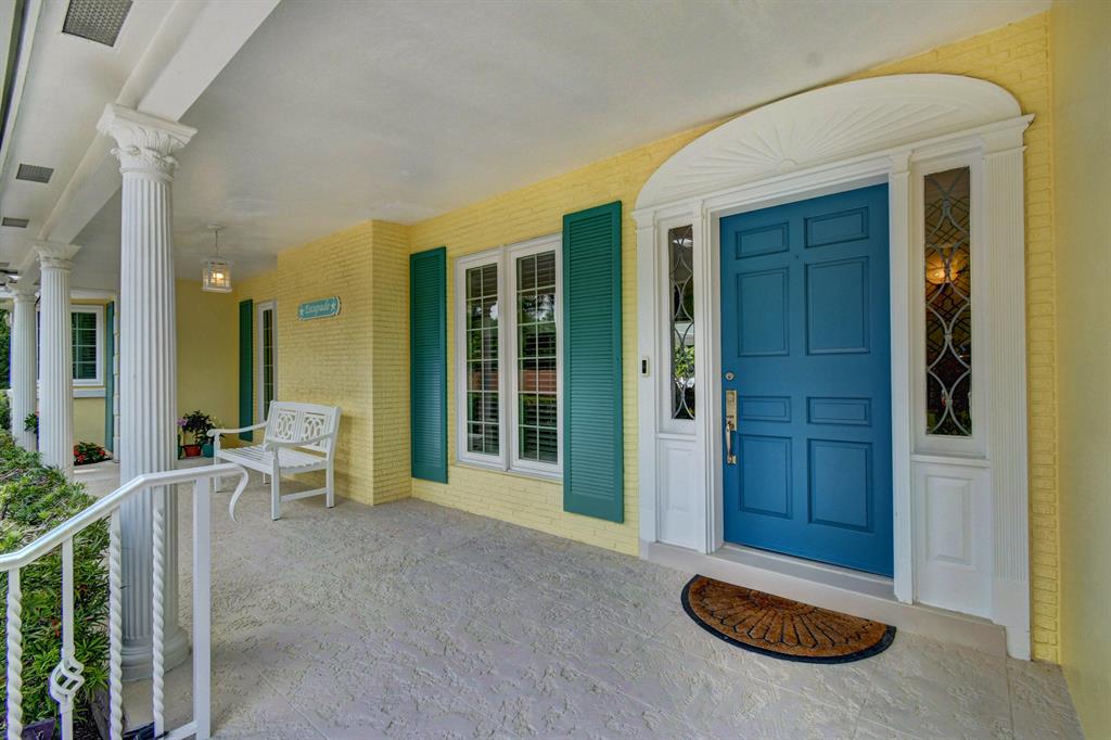 1117 Beach Drive