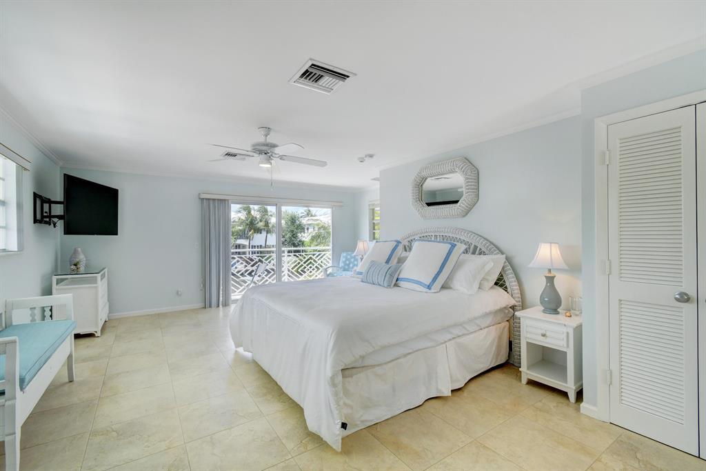 1117 Beach Drive