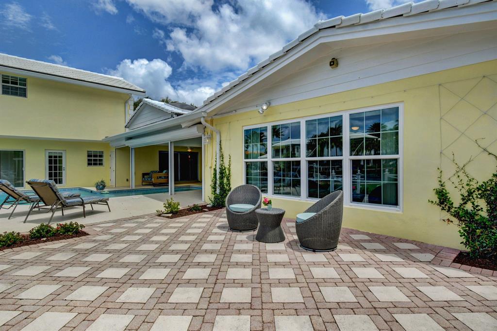 1117 Beach Drive