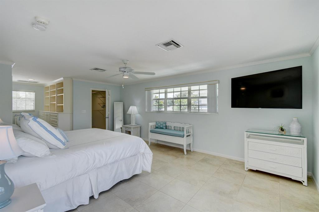 1117 Beach Drive