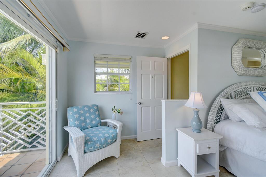 1117 Beach Drive