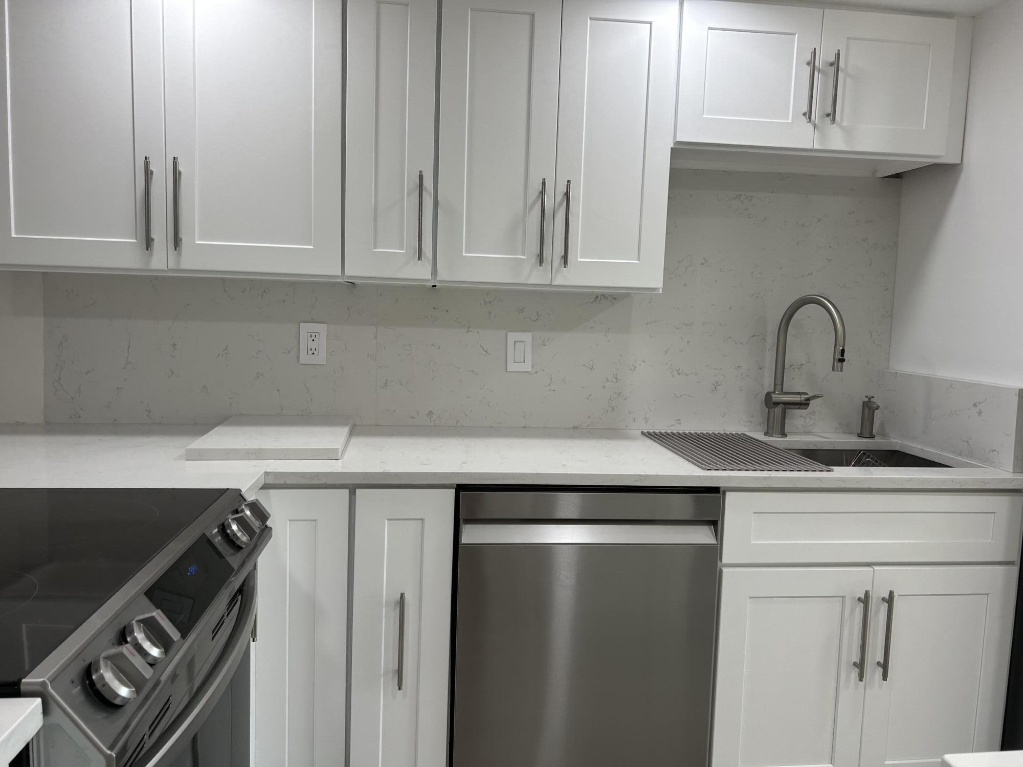 1401 S Federal Highway 215