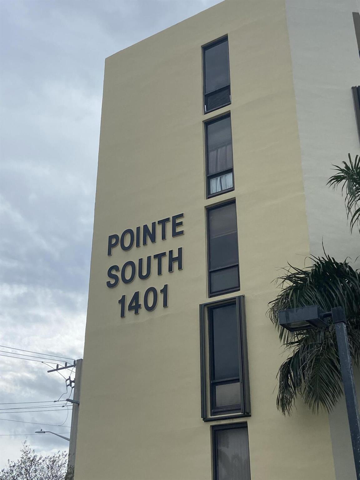 1401 S Federal Highway 215