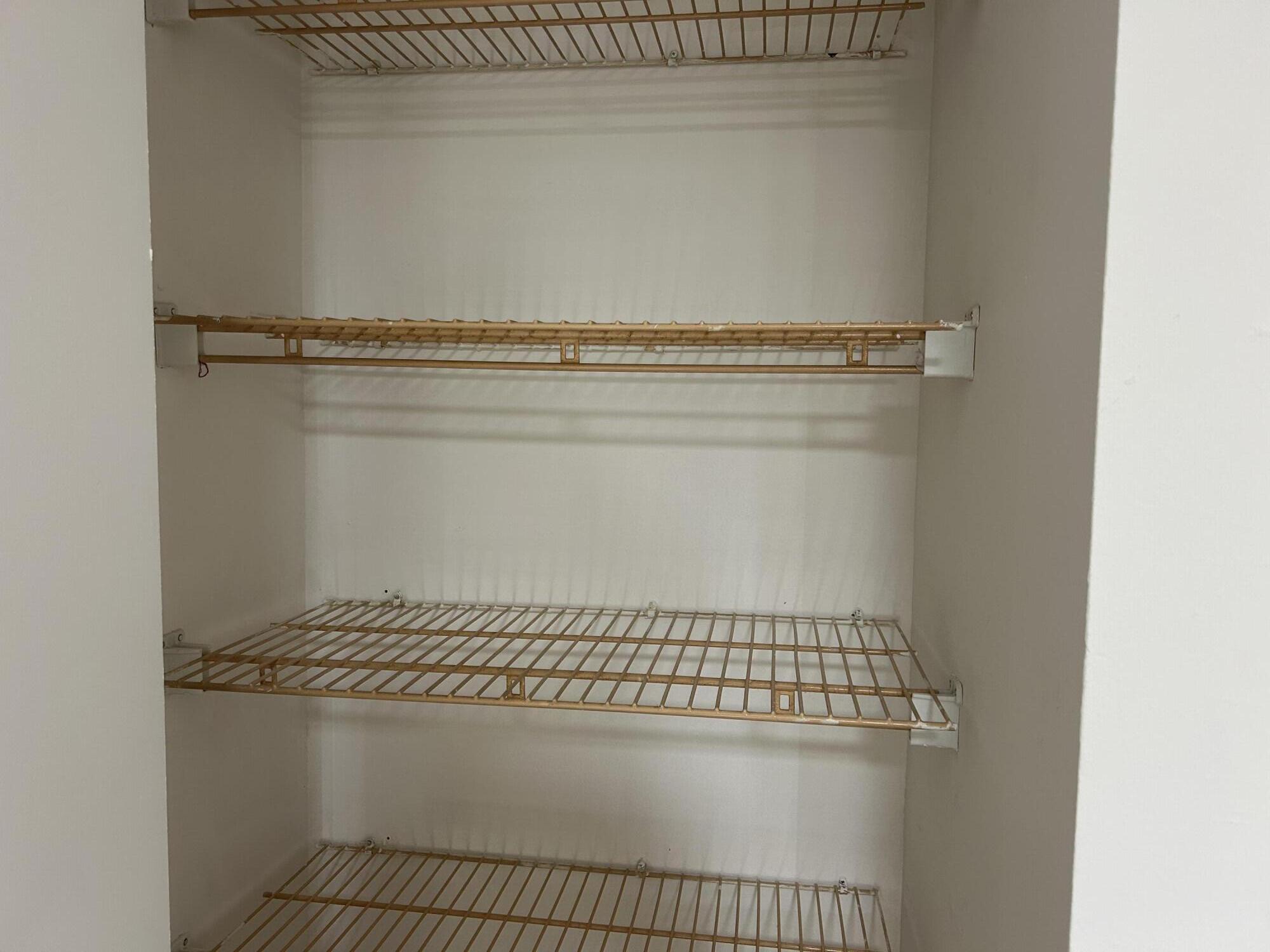 1401 S Federal Highway 215