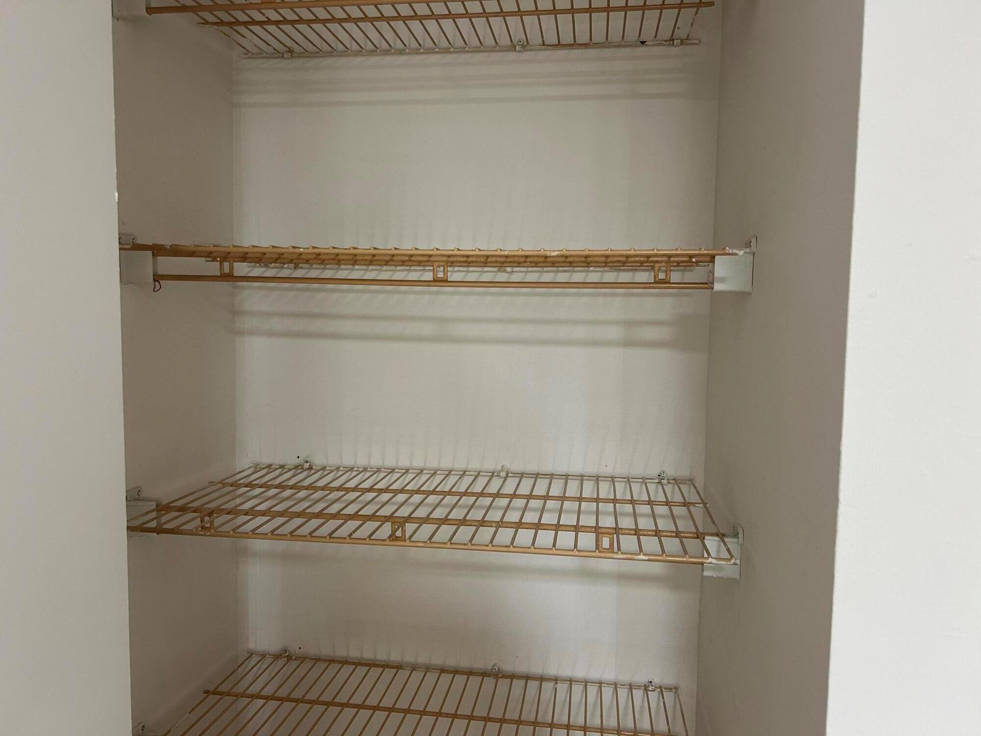 1401 S Federal Highway 215