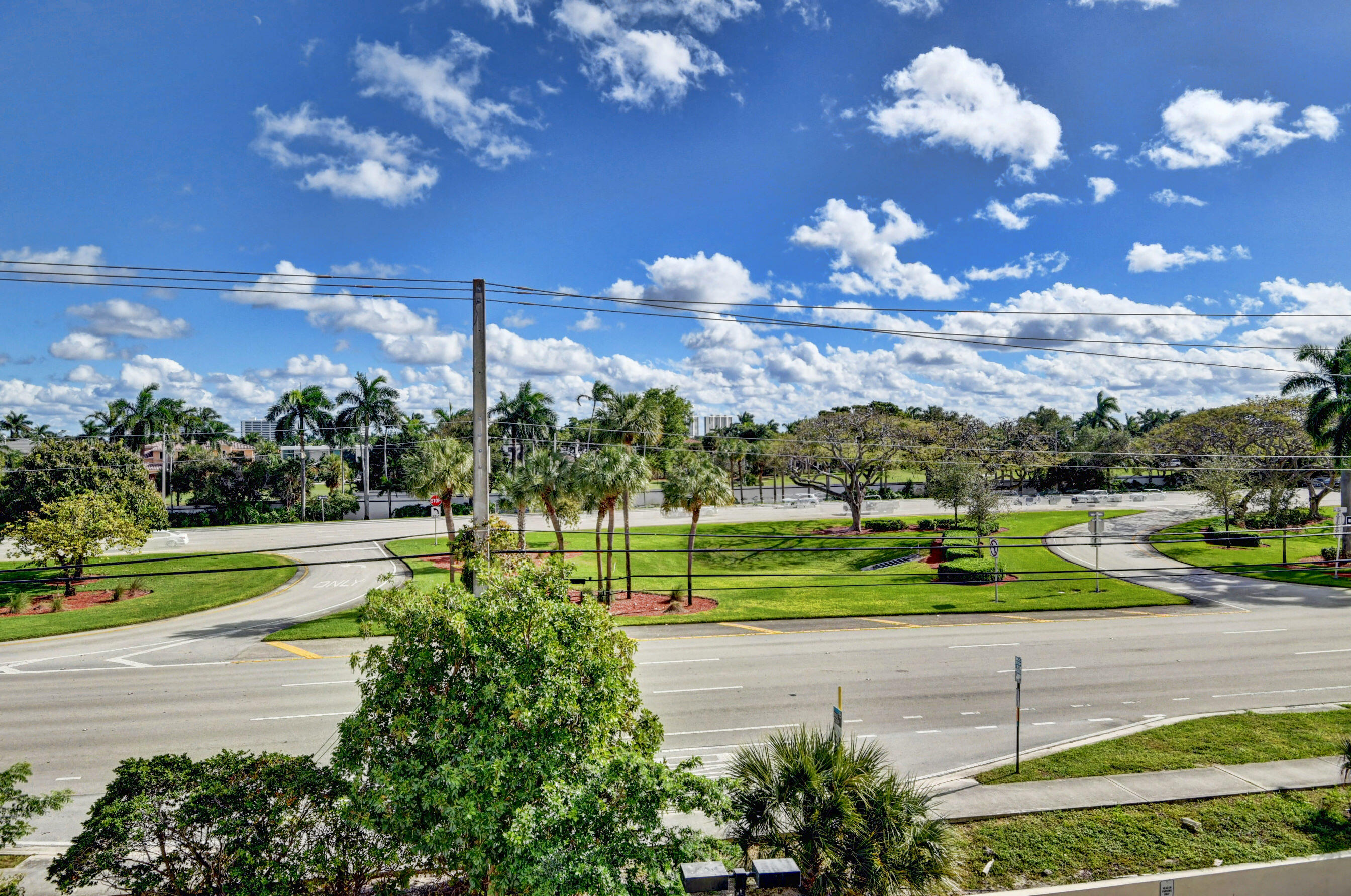 1401 S Federal Highway 215