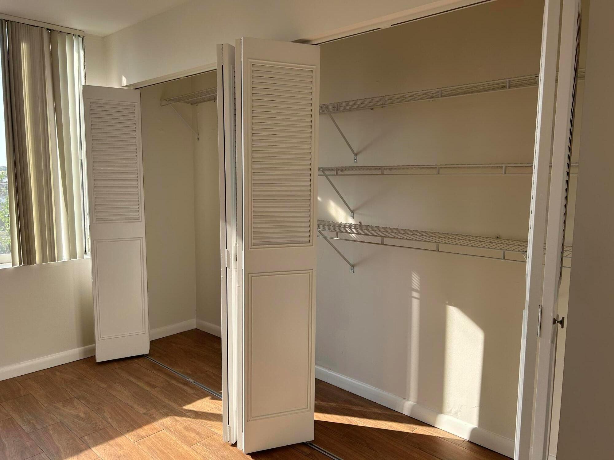 1401 S Federal Highway 215