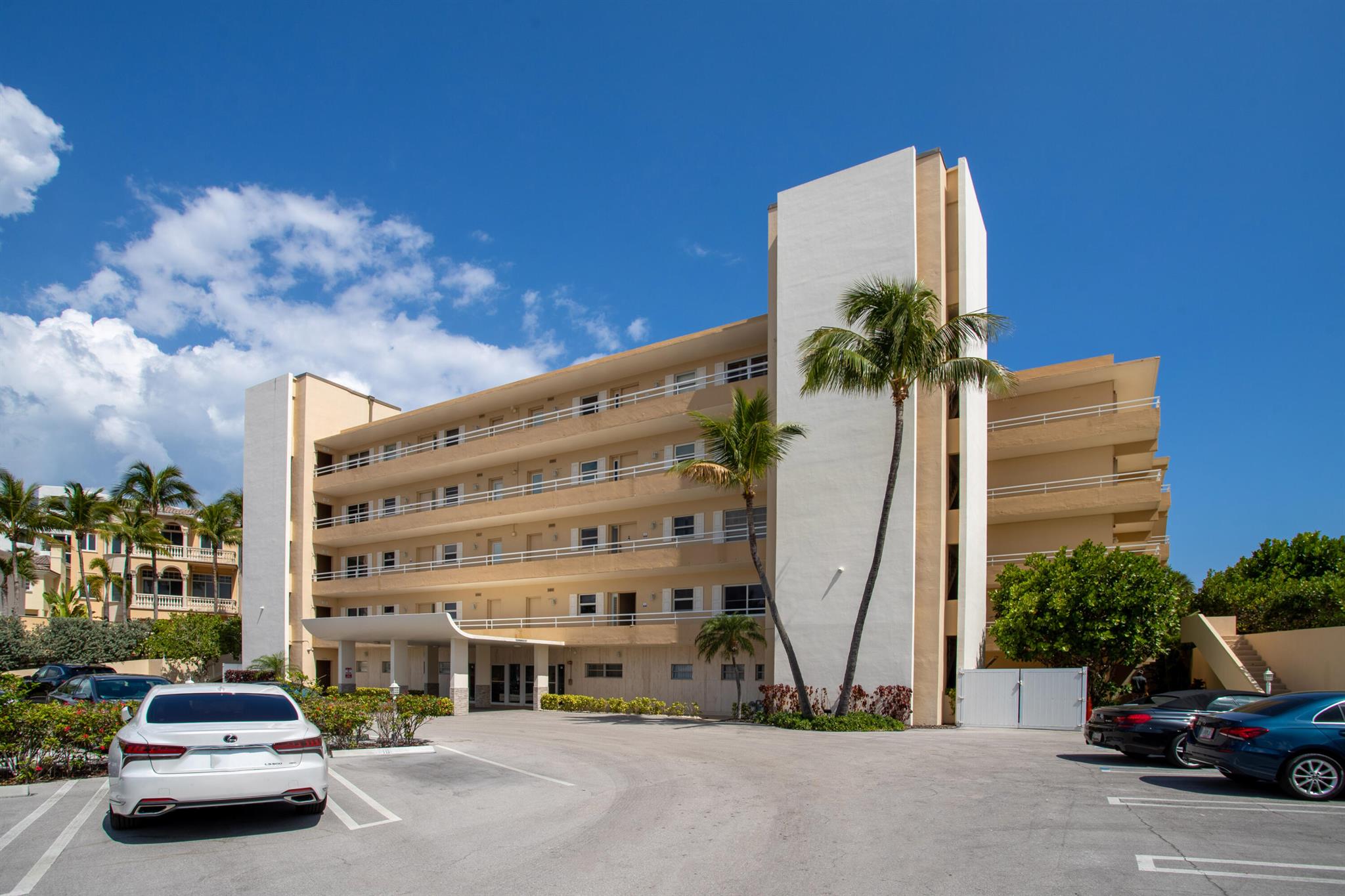 2701 S Ocean Boulevard 16