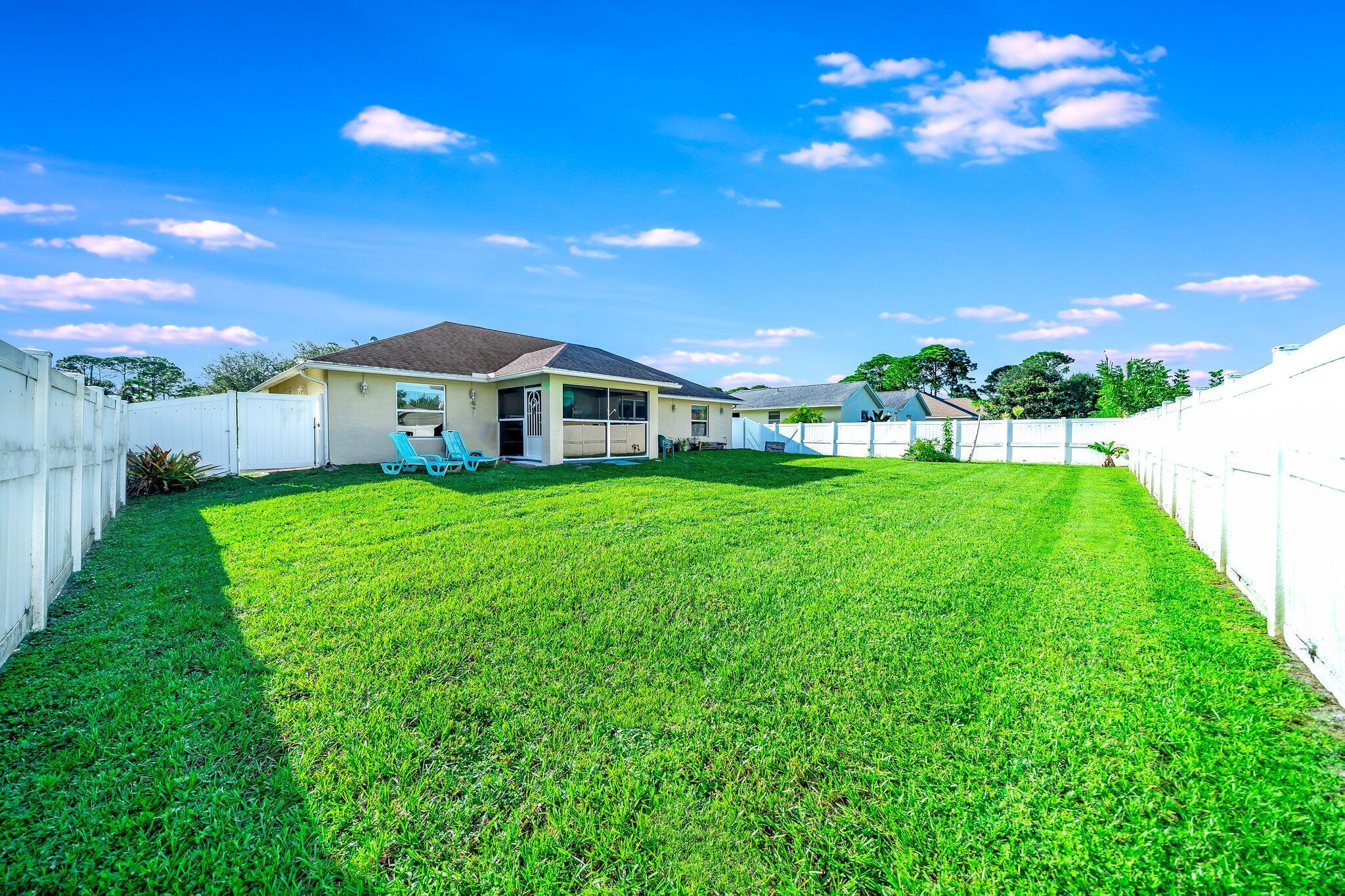 3067 SW Segovia Street