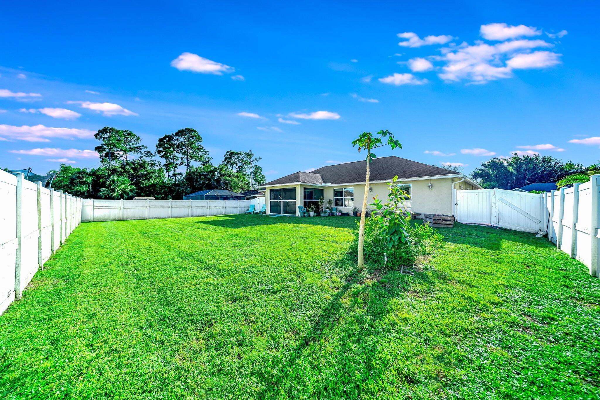 3067 SW Segovia Street