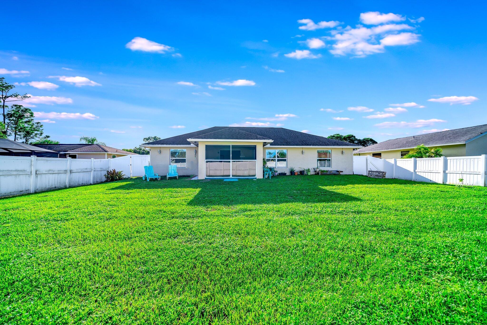 3067 SW Segovia Street