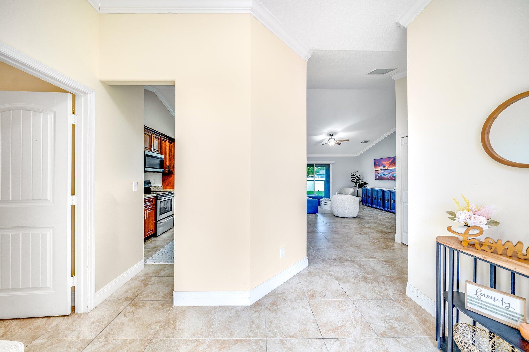 3067 SW Segovia Street