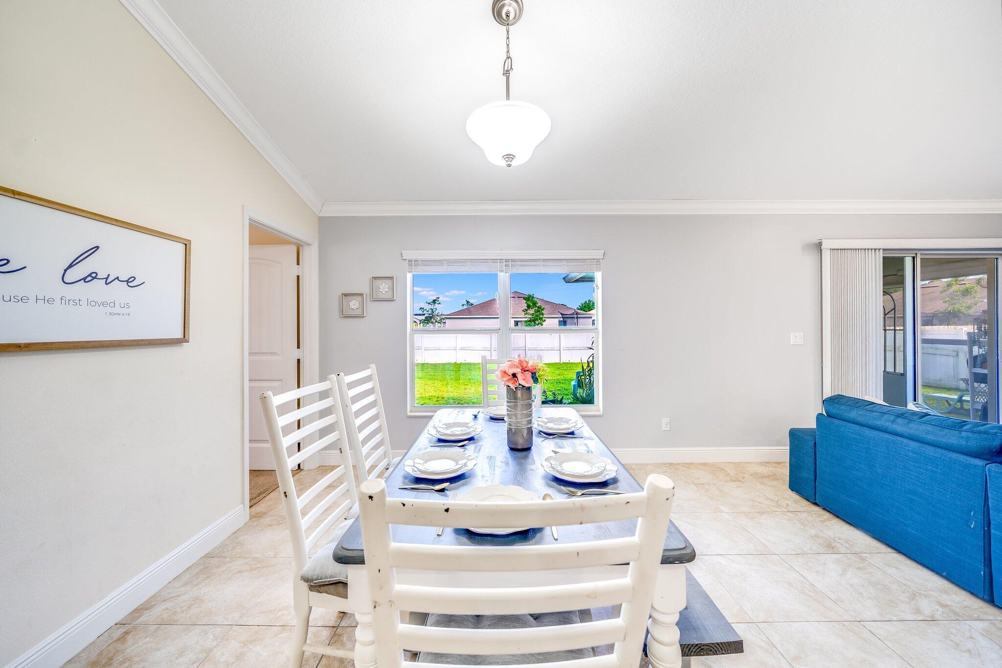 3067 SW Segovia Street