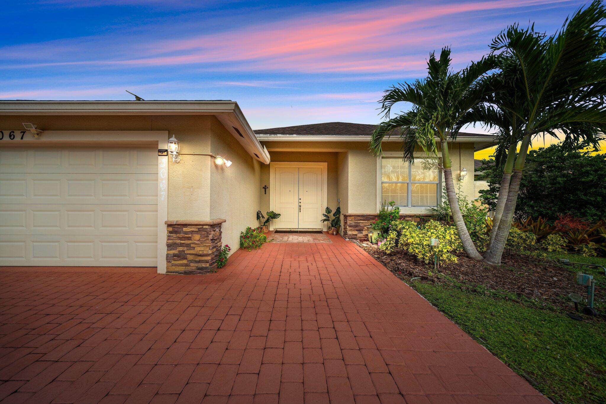 3067 SW Segovia Street