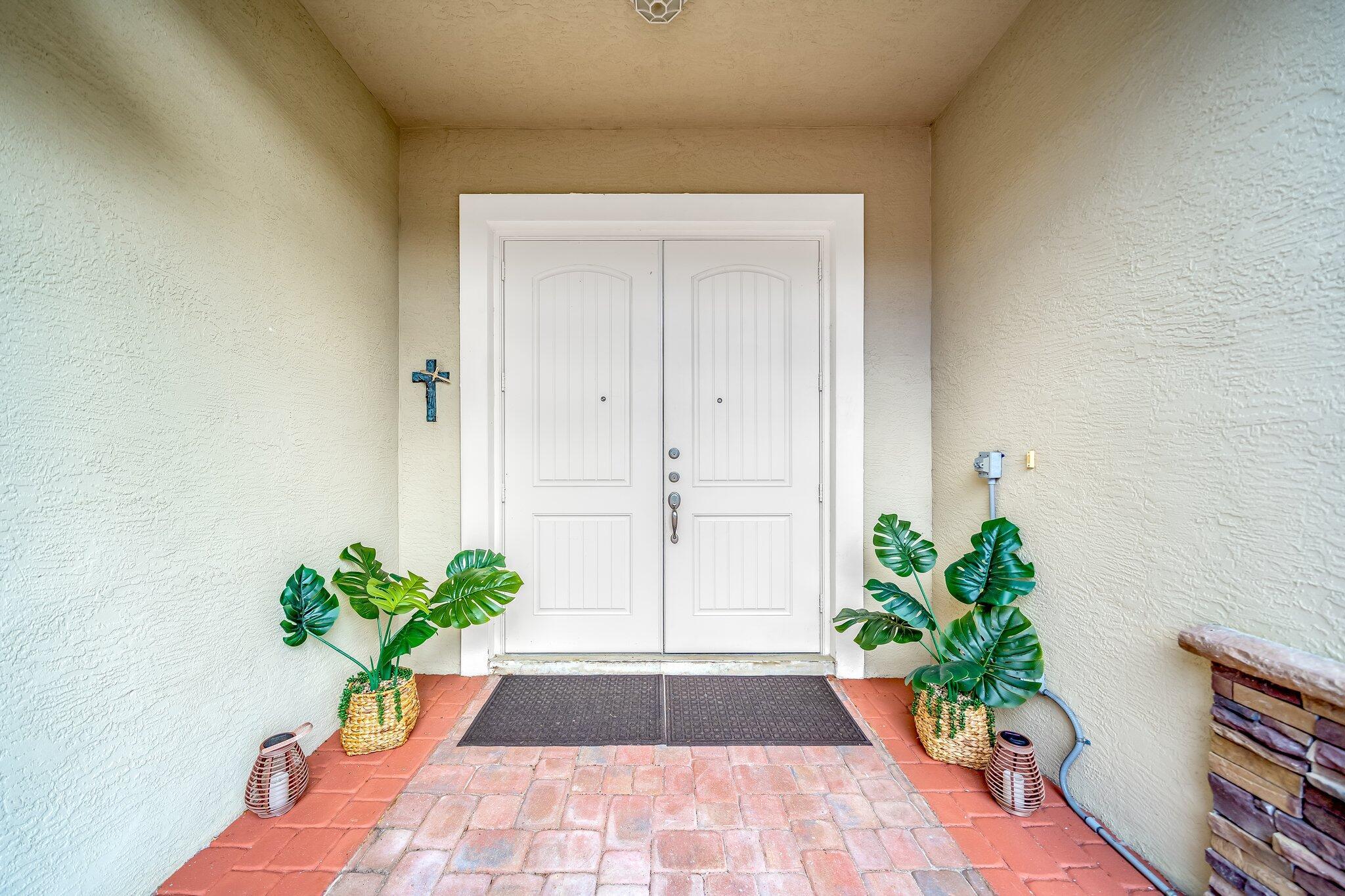 3067 SW Segovia Street