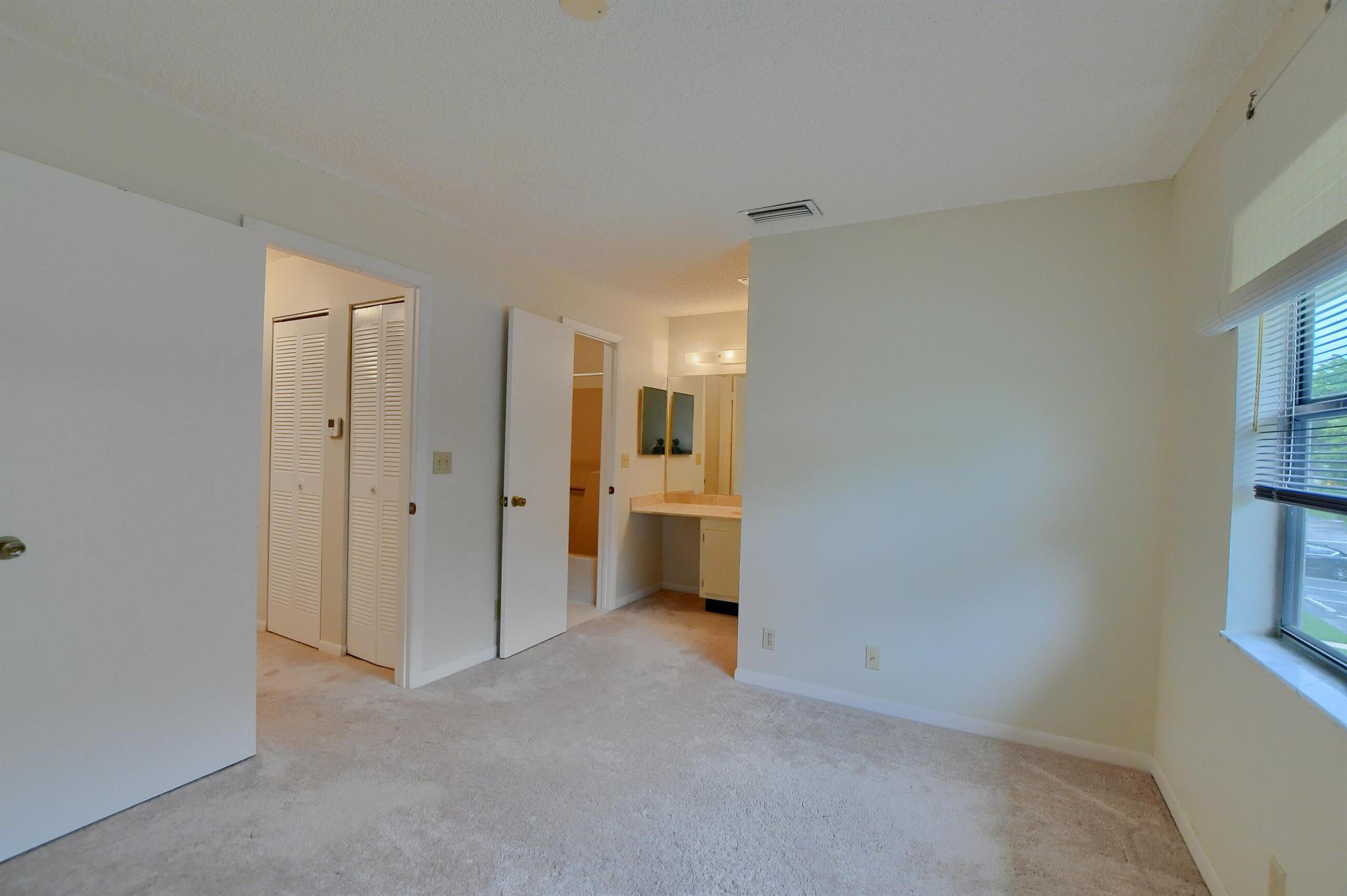 6489 Boca Circle