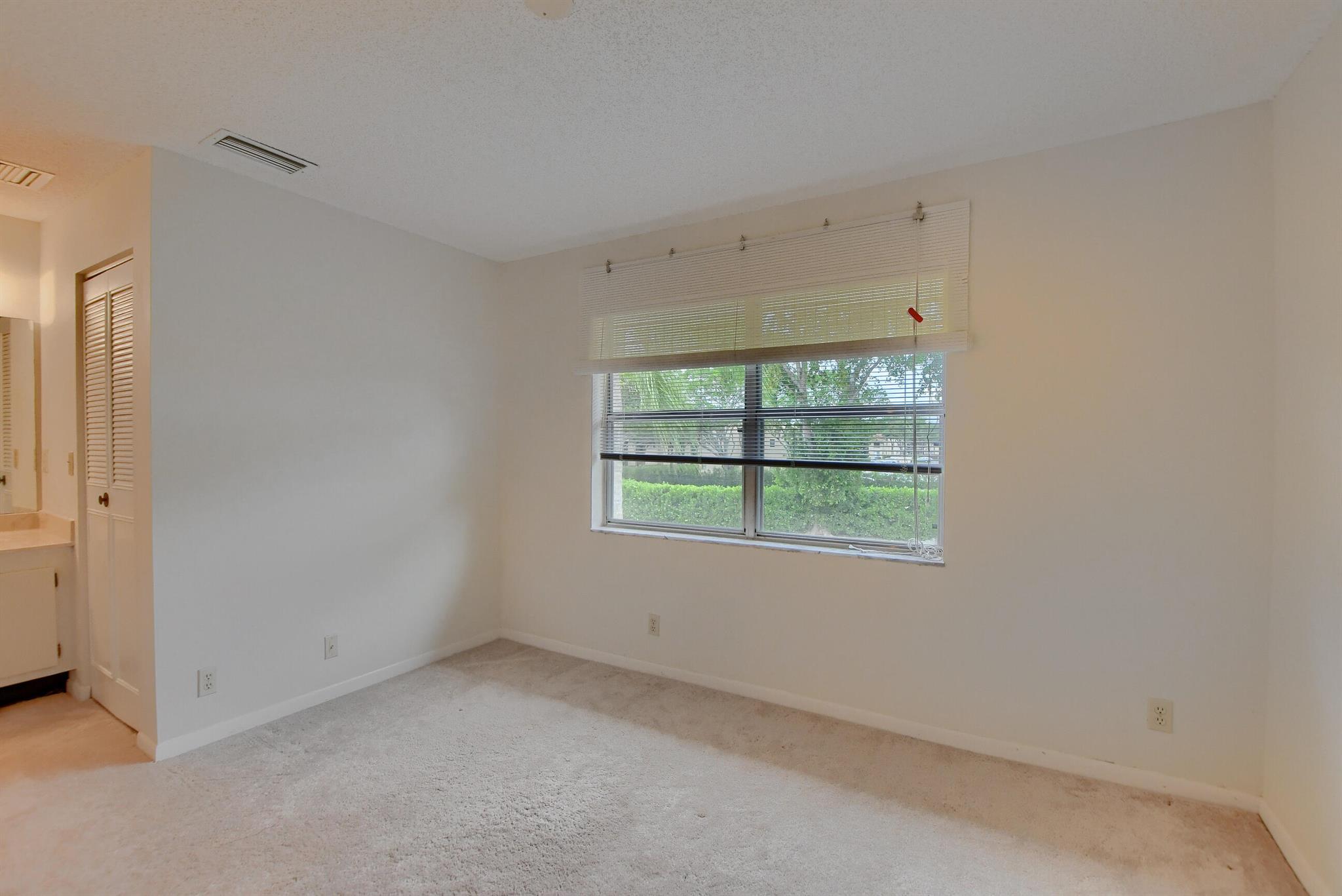 6489 Boca Circle