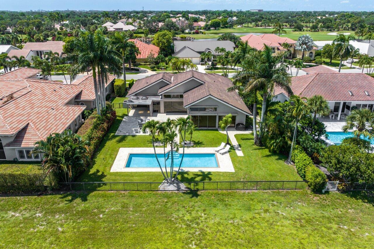 4180 Bocaire Boulevard