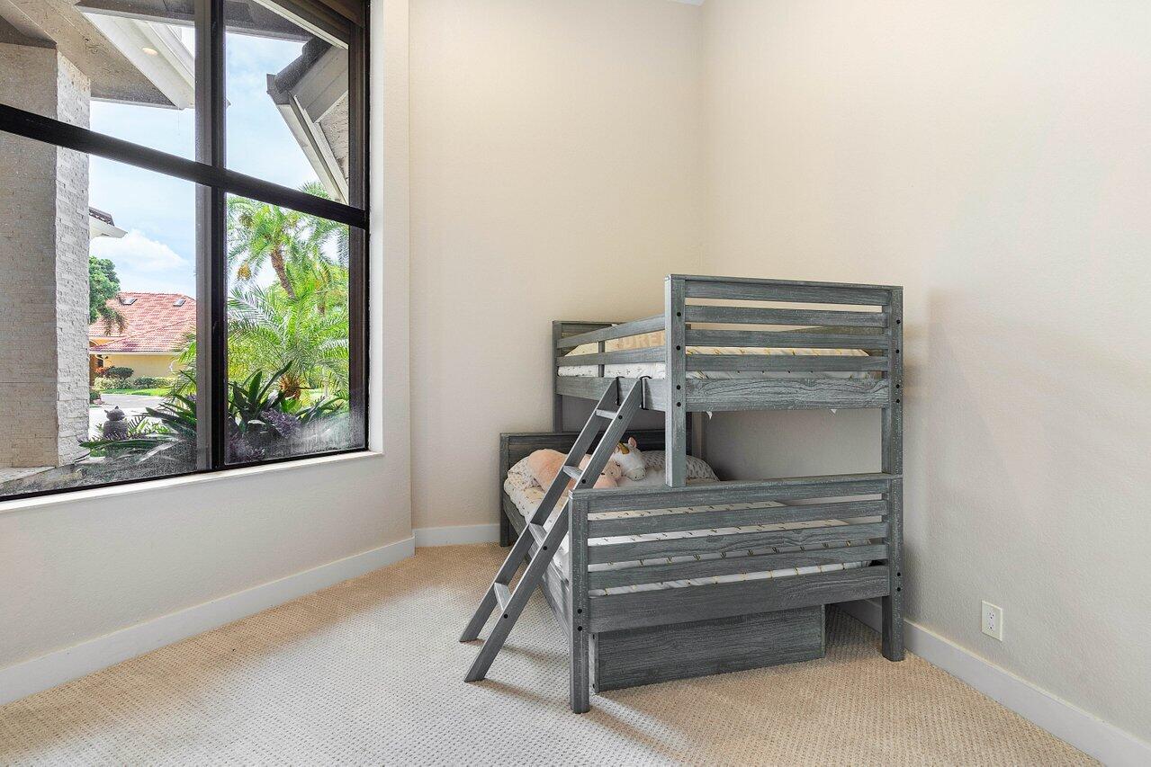 4180 Bocaire Boulevard