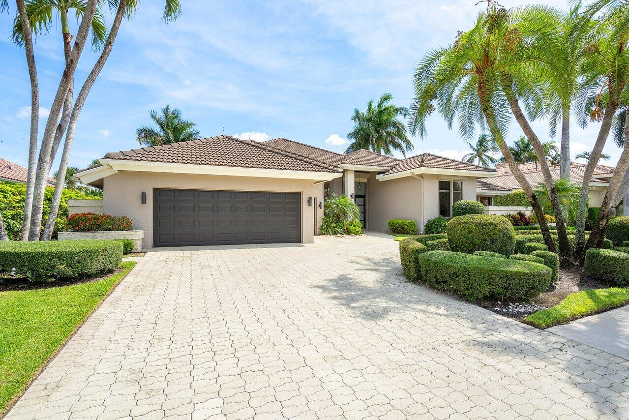 4180 Bocaire Boulevard