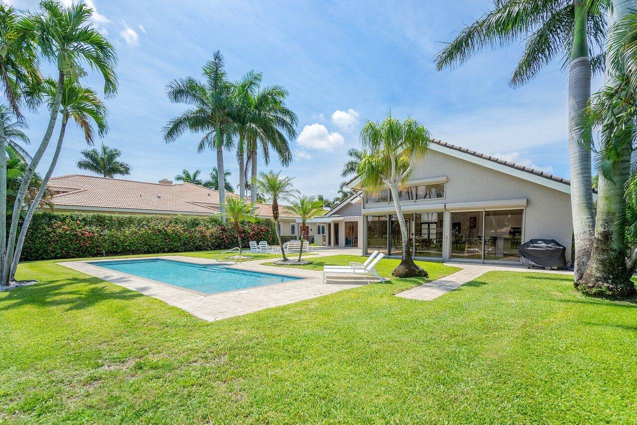 4180 Bocaire Boulevard