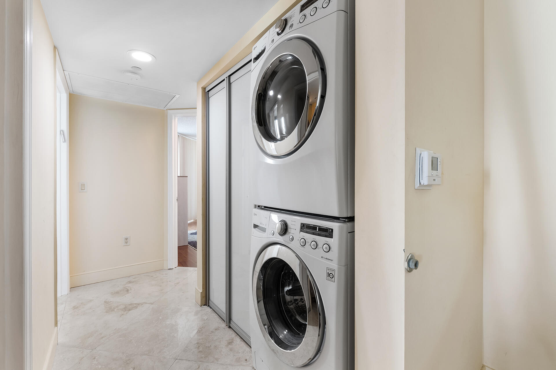16400 Collins Avenue 1046, Sunny Isles Beach Unit: 1046
