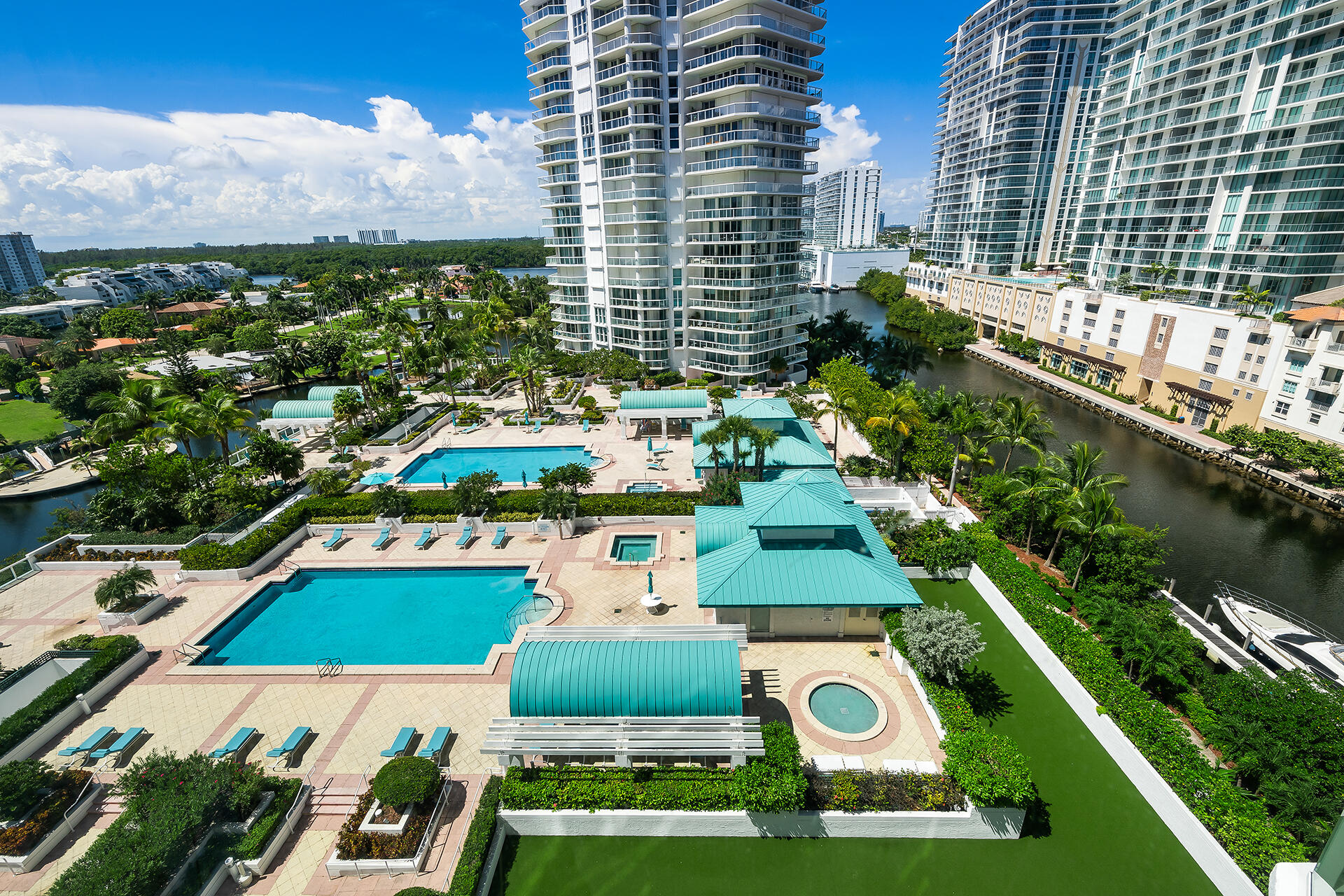 16400 Collins Avenue 1046, Sunny Isles Beach Unit: 1046