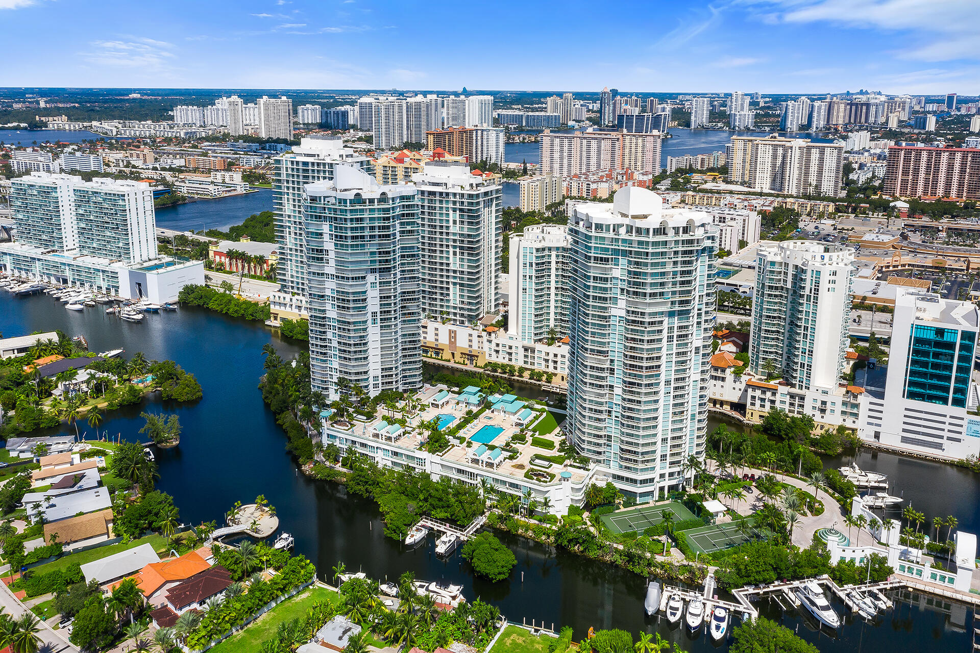 16400 Collins Avenue 1046, Sunny Isles Beach Unit: 1046